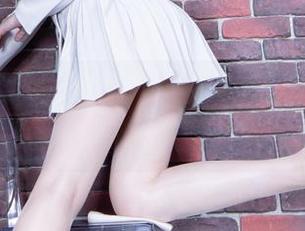 Beautyleg – 图包打开，Michelle睡衣：在床上翻滚也能释放个性！