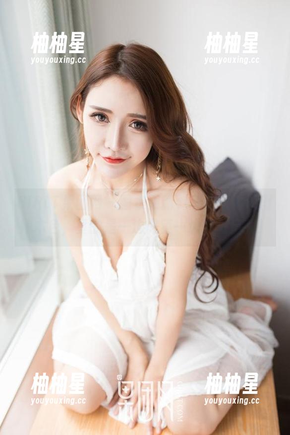 GIRLT果团网 - 图集更新，莫雅淇再现厨娘本色，真的是一边做菜一边放飞自我！
