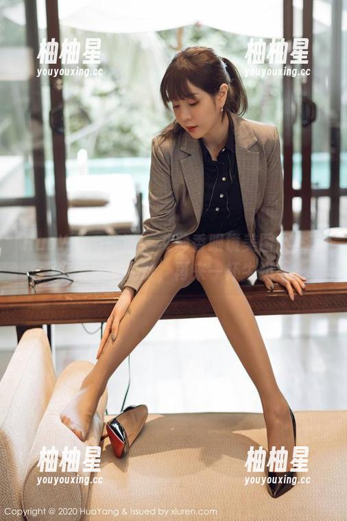 HuaYang花漾-艾静香 HuaYang花漾 - 艾静香眼镜美图展,欢迎大家来点赞,再来一杯牛奶!