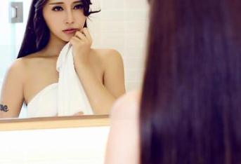 IMiss爱蜜社 – 全套作品跟剧情的纠结，孙梦瑶V在这里就好像上演美丽的戏码。