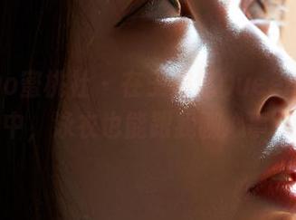 MiiTao蜜桃社 – 在王婉悠Queen的图片中，泳衣也能跟我聊心事～