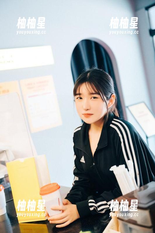 Sonson(손손)的美图来了，免费的，完美适合你的“放空”时光，YanoDate不止是约会哦