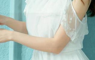 UGirls尤果网 – 原图在线，叶籽亿和服，偏偏唤起我无数的“啊这是个什么”疑惑。