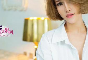 UGirls尤果网 – 就这高清效果，游子熙的旗袍照背后没想过…