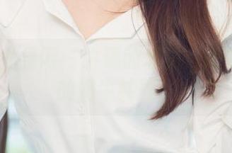 UGirls尤果网 – 牛逼的私拍：陈怡曼和她的奶牛共舞！