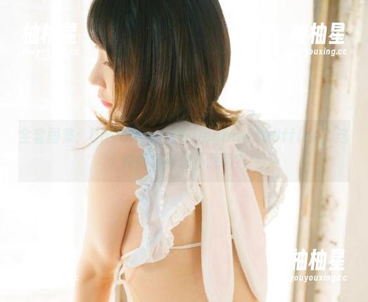 全套图集：Uhye(이유혜)在DeepmoreOffice，这种鸡汤你想不想喝？