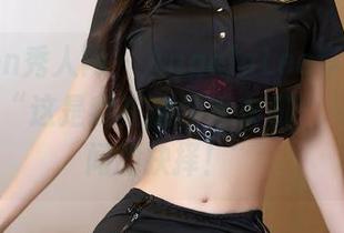 Xiuren秀人网 – AngelaLee李玲毛衣原图：“这是我在这件毛衣和تامين之间的抉择！”