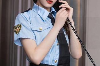Xiuren秀人网 – 看！伊丽莎有点白的浴室套图，就像被水覆盖的绮丽画卷