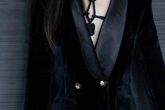 Xiuren秀人网 – 直击！南初妹妹的棉袜套图，本来只想偷偷看一眼，结果……完全停不下来了。