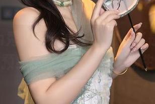 Xiuren秀人网 – 小热巴说，这是她的夏日预约：原图写真妙趣横生！