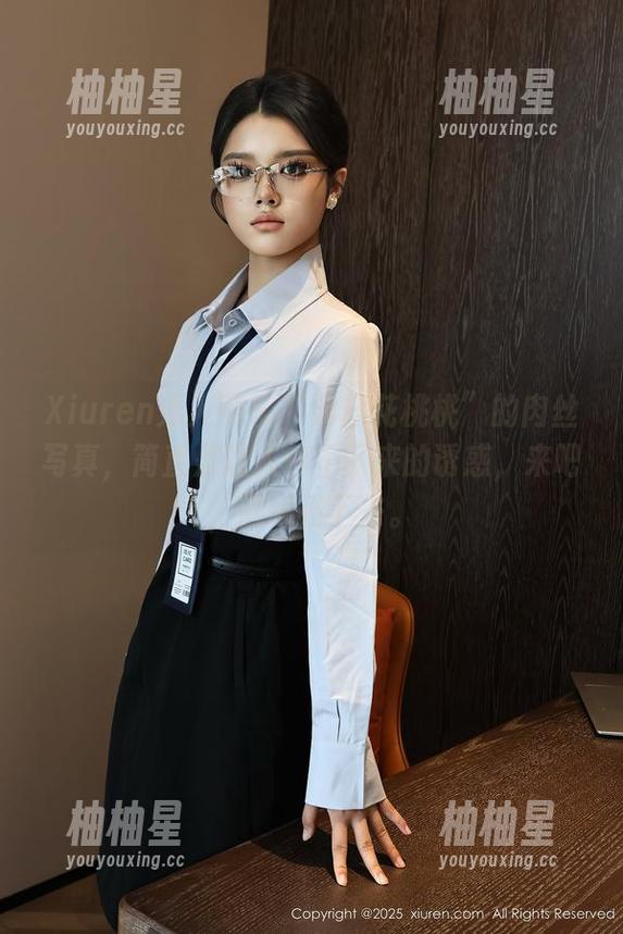 Xiuren秀人网 - “明日花桃桃”的肉丝写真，简直是让人停不下来的诱惑，来吧，继续看下去。