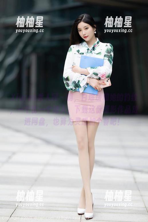 Xiuren秀人网-白琮瑗 Xiuren秀人网 - 啊,白琮瑗和她的豹纹,一个比一个迷人,下载这份摄影作品放进网盘,也算为灵感加个餐吧!