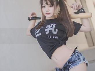 私拍中的夸张：Yoko宅夏的天使图集，总觉哪里不对劲？