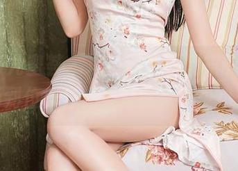 YouMi尤蜜荟 – 坦白说，卓娅祺的双人主题更新到位，作品集里暗藏不少小心思。