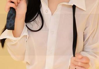 YouMi尤蜜荟 – 樱小白baby的红裙美图合集——如果红色能说话，它肯定在叽叽喳喳！