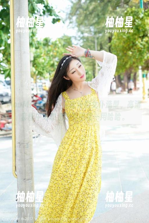 YouMi尤蜜荟-黄歆苑 YouMi尤蜜荟 - 黄歆苑的女仆造型,高清套图中好想借她的围裙一用哈哈。