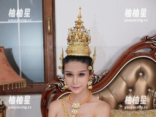 YouWu尤物馆-俞公主 YouWu尤物馆 - 定制的职业装穿上,俞公主果然有她的选拔标准!