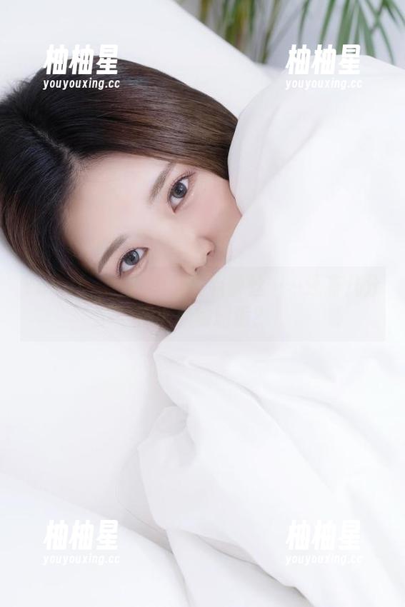 Yuka(유카)的图册里有蕾丝……还有几分不小心的邂逅？