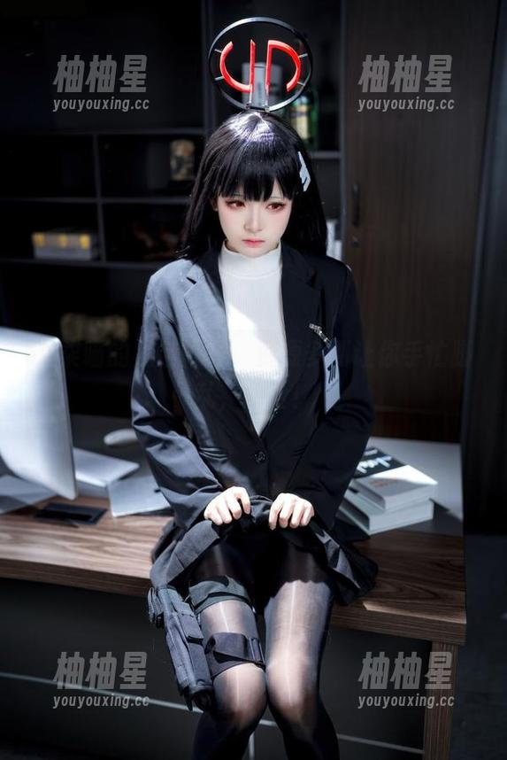九柒喵 九柒喵的黑色写真,资源多到让你手忙脚乱,哈哈!