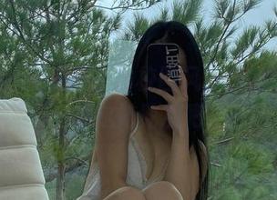 微密圈 – 无处不在的校园风，俏妞t图集，看这陪陪我吧