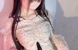 微密圈 – 作品集更新：十万口草莓粥粥的美脚，脚趾们感觉今晚要疯了！