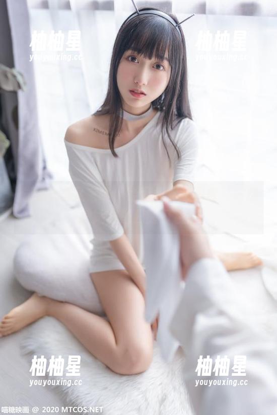 喵糖映画 喵糖映画又来啦,绘里兔女郎图包,好想把她放进我的口袋!