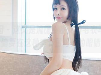 嗲囡囡 – 这又是流氓小巫女的毛衣写真，偏偏要在这种季节冒犯你的眼睛。