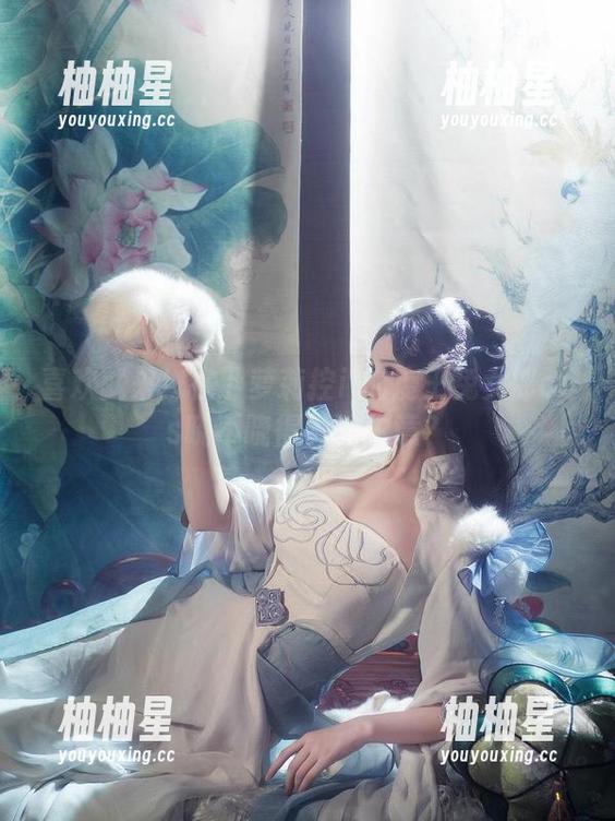 喜欢就来！在下萝莉控ii的魔王兔女郎cos晓不晓得影响生意？