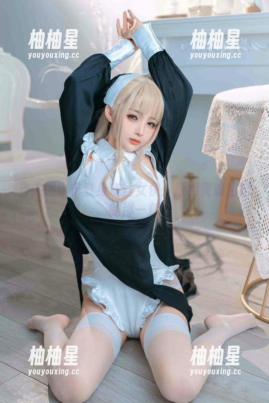 失眠小宁 当失眠小宁变身灰丝女侠:原图灵魂出窍的那一刻