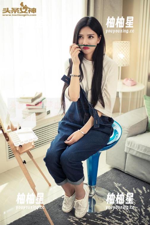 头条女神 - 李由美黑色全套图包，怒赞她的品味，简直是黑色的代言人！