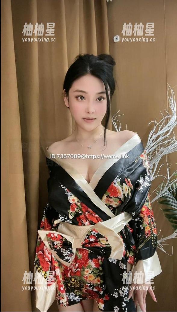 微密圈 - 又更新啦！奶雯的女孩图包，看到那姿势，真的是绝了