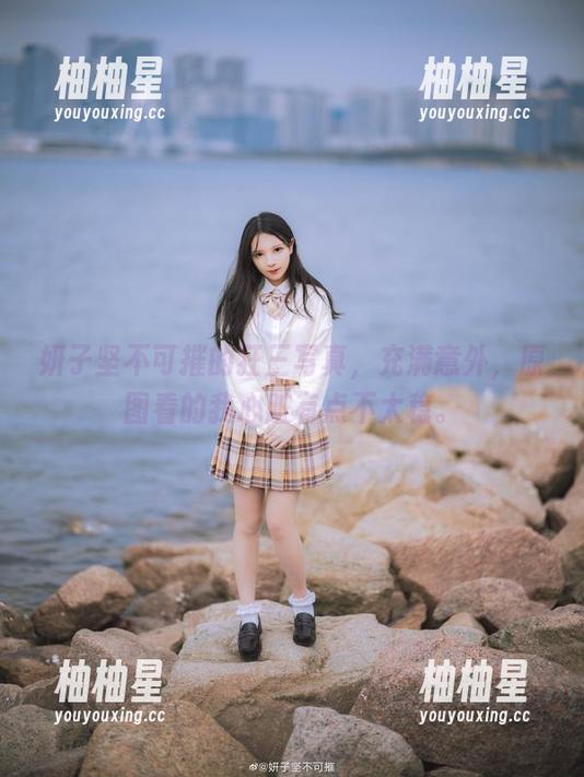 妍子坚不可摧 妍子坚不可摧的狂三写真,充满意外,原图看的我心脏有点不太稳。