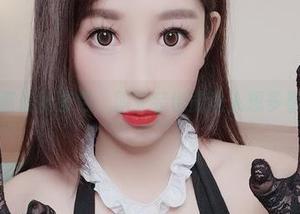 小酥酱最新图包，职业装也能让人想多看两眼