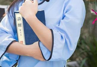 尤果网高清图册：初夏蜜语，看得我口水直流，猛然发现自己在想啥…