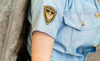 尤果网爱尤物 – 王俪丁的这组礼服写真，浑身的细节就像海洋，我在思考，我还能再吸收多少这种美？