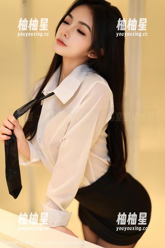 尤蜜荟-宋梓诺Bee 尤蜜荟 - 宋梓诺Bee精选:浴室里的水蒸气与美丽相遇