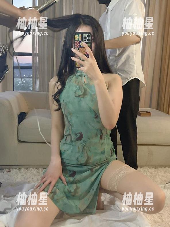 就是阿朱啊 微密圈 - 就是阿朱啊的兔子警官作品集:咱小兔子警官,开着车,低头就能吃到零食的乐趣!
