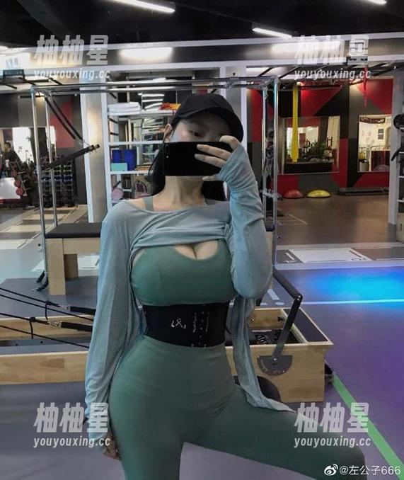微密圈 - 左公子666最新分享：这张女友的图片真让人停不下来，太绝了吧？