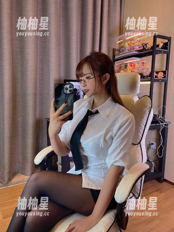 张思允 微密圈 - 最期待的写真作品?没错,就是张思允的《剧情》,好想坐在旁边打零工!