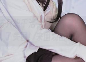 女仆丽塔只想干活，却被弥音音ww拍成了美图！来围观图包！