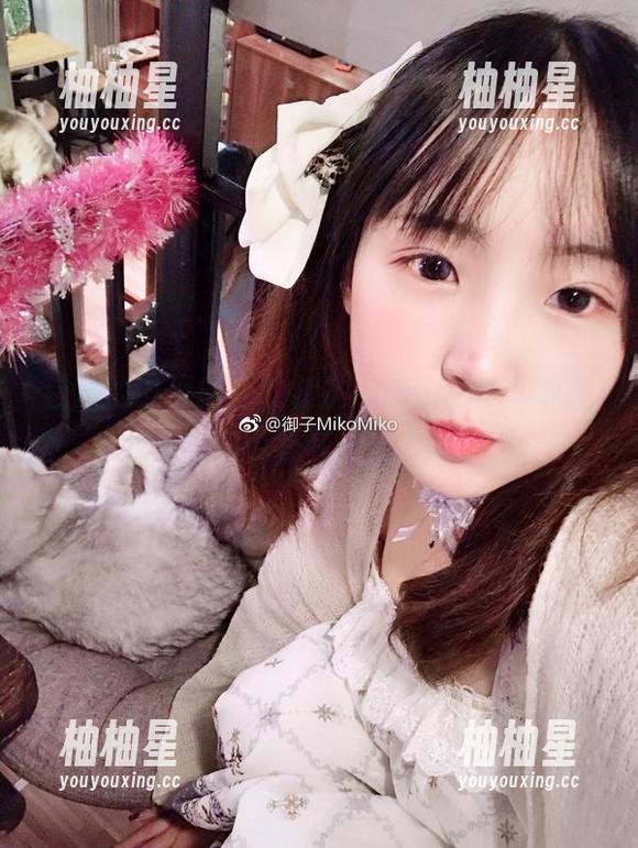 口罩的时髦印记，御子Yumiko的写真图包究竟有多酷？