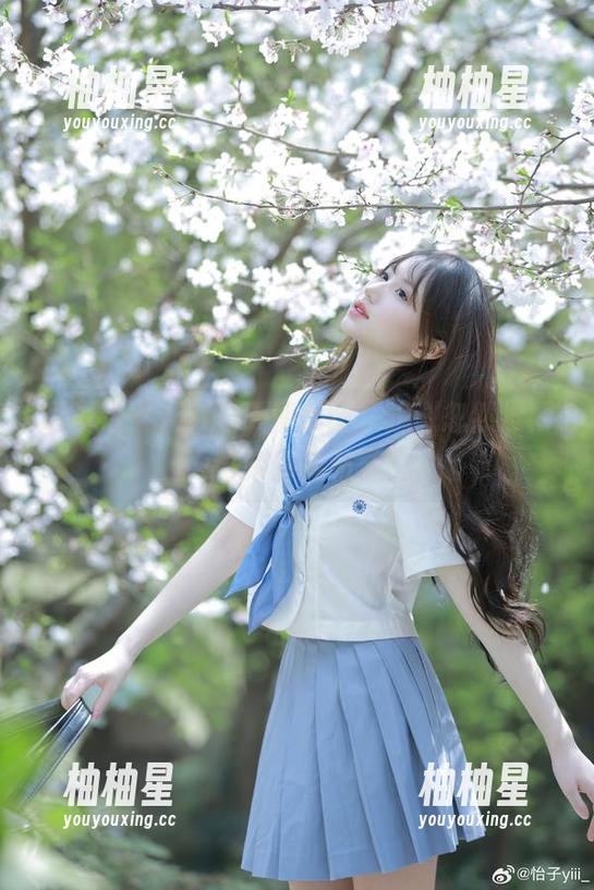 怡子yiii 晒晒怡子yiii的天使美图,貌似忽然觉得天也变得柔和了?