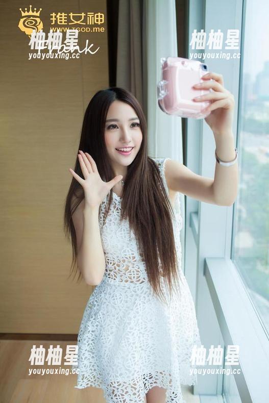 推女神-Yumi尤美 推女神 - 幸好是“Yumi尤美”的女友私房图集,否则这个妆容我还真没办法理解。