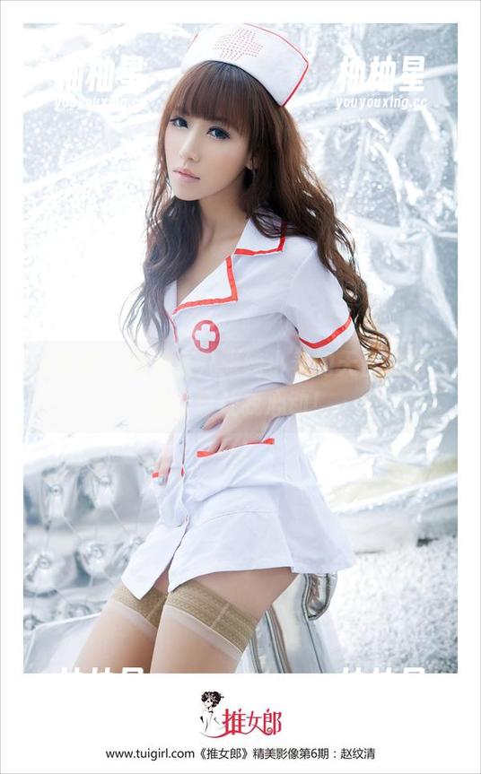 推女郎-纯小希 推女郎 - 随便看几张纯小希的天台美图,资源已让我心动!