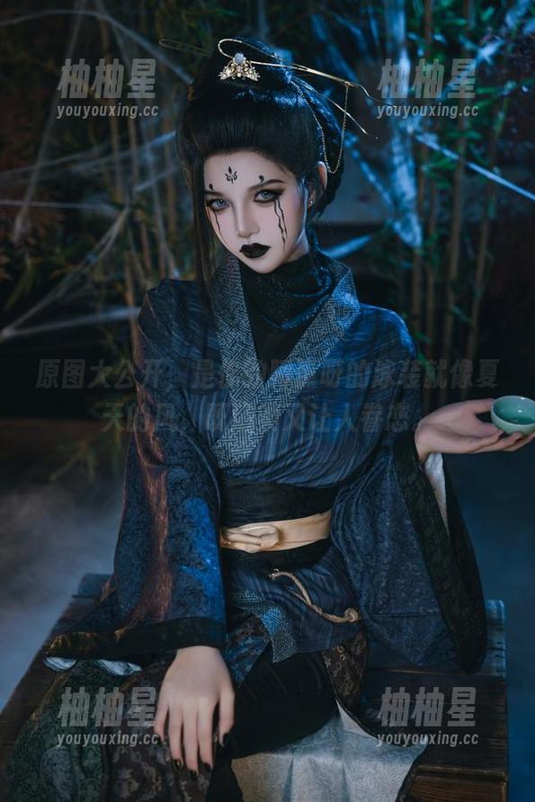 是你的阿薰呀 原图大公开,是你的阿薰呀的泳装就像夏天的风,既清爽又让人眷恋。