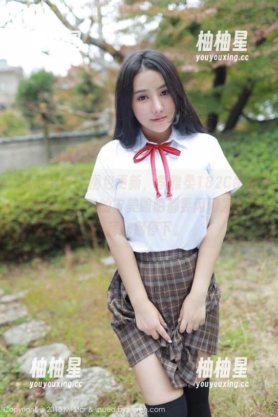 模范学院-李雅柔182CM 模范学院 - 图包更新,李雅柔182CM的短裙合集,我的审美眼睛都要闪闪发光了,拜托别停下。