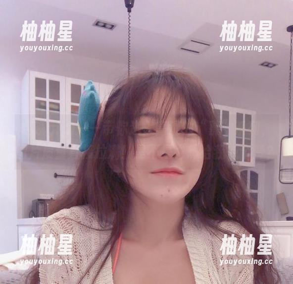 樱晚gigi——带你进入高清的“慕”系列，图片质量直接拉满！是不是也想给我点个赞？