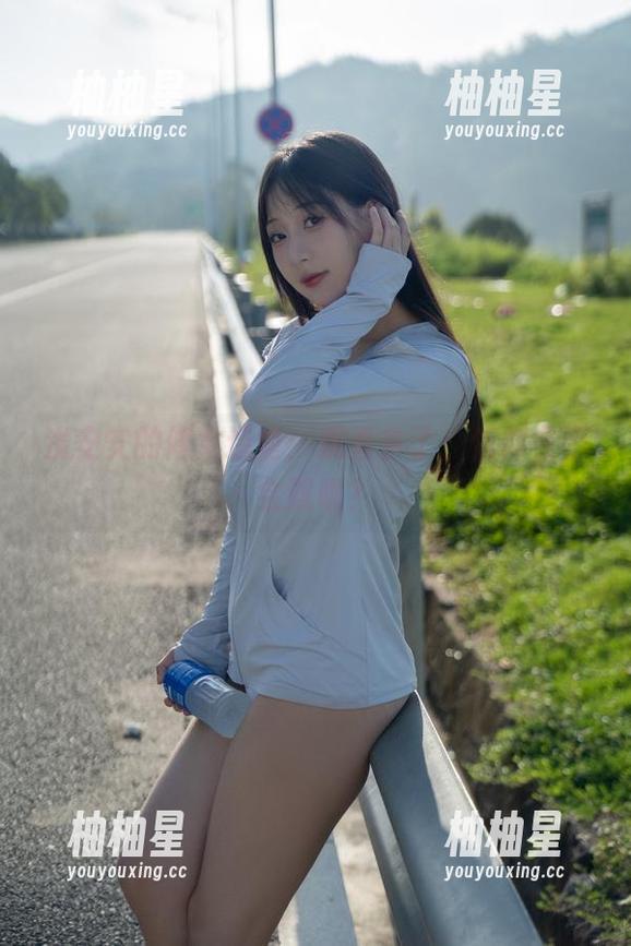 浅安安 浅安安的修女造型:观看多了,信仰会不会飘呢?