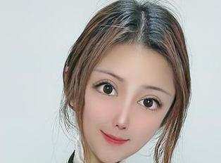 微密圈 – 最新的海豚baby，看她如何捕捉夏天的朝气活力！