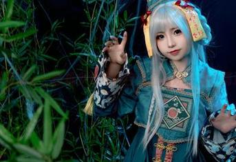 冷酷如冰——爆机少女喵小吉的最强冰雪组合精选集